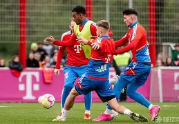 赛后体能课后，拜仁慕尼黑手感冰凉备战意大利杯，管理层满意，高层口径保持一致