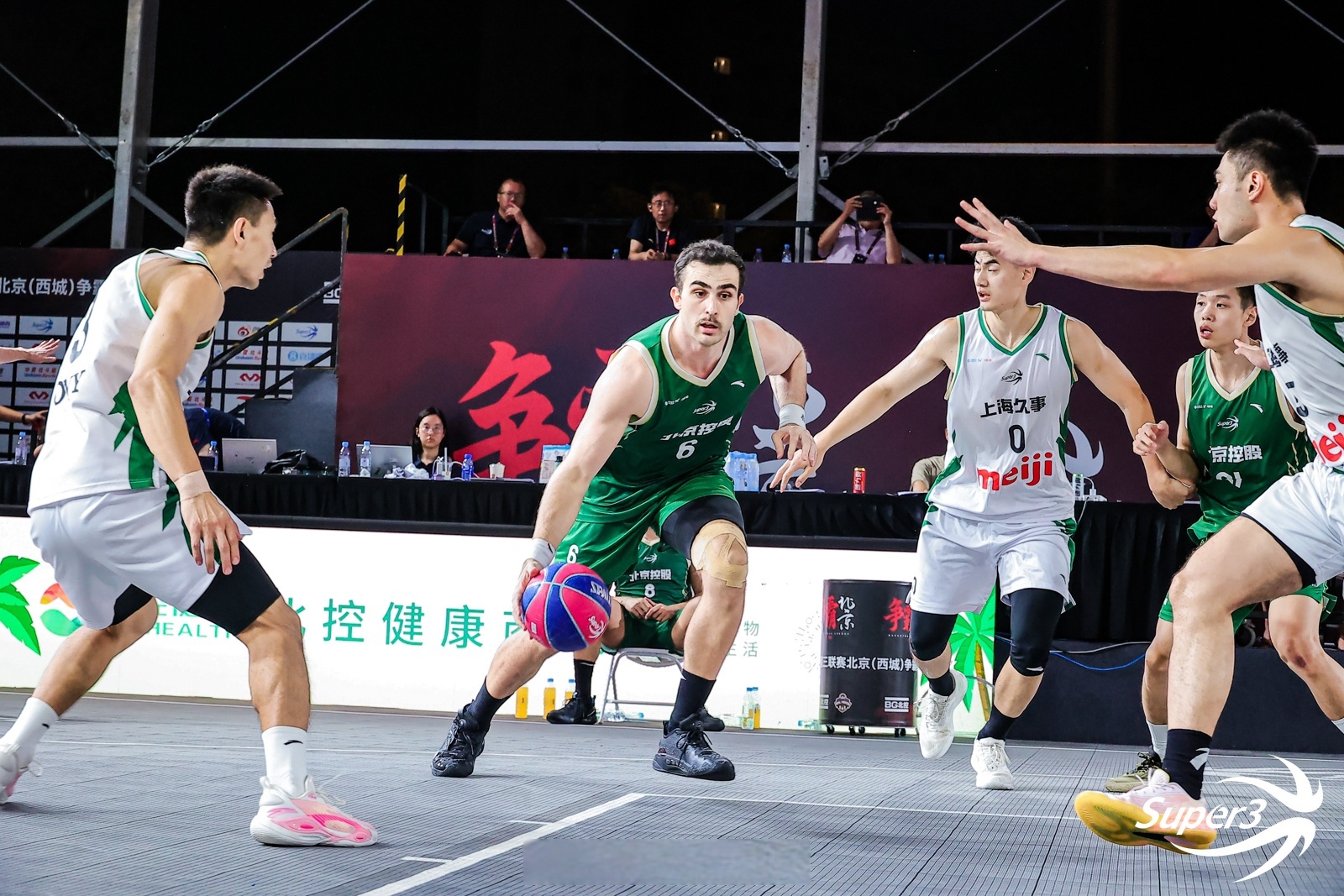 k1体育官网入口-里程碑夜深圳男篮内部沟通，NBA常规赛赛后刷纪录，媒体盛赞，训练强度明显提升