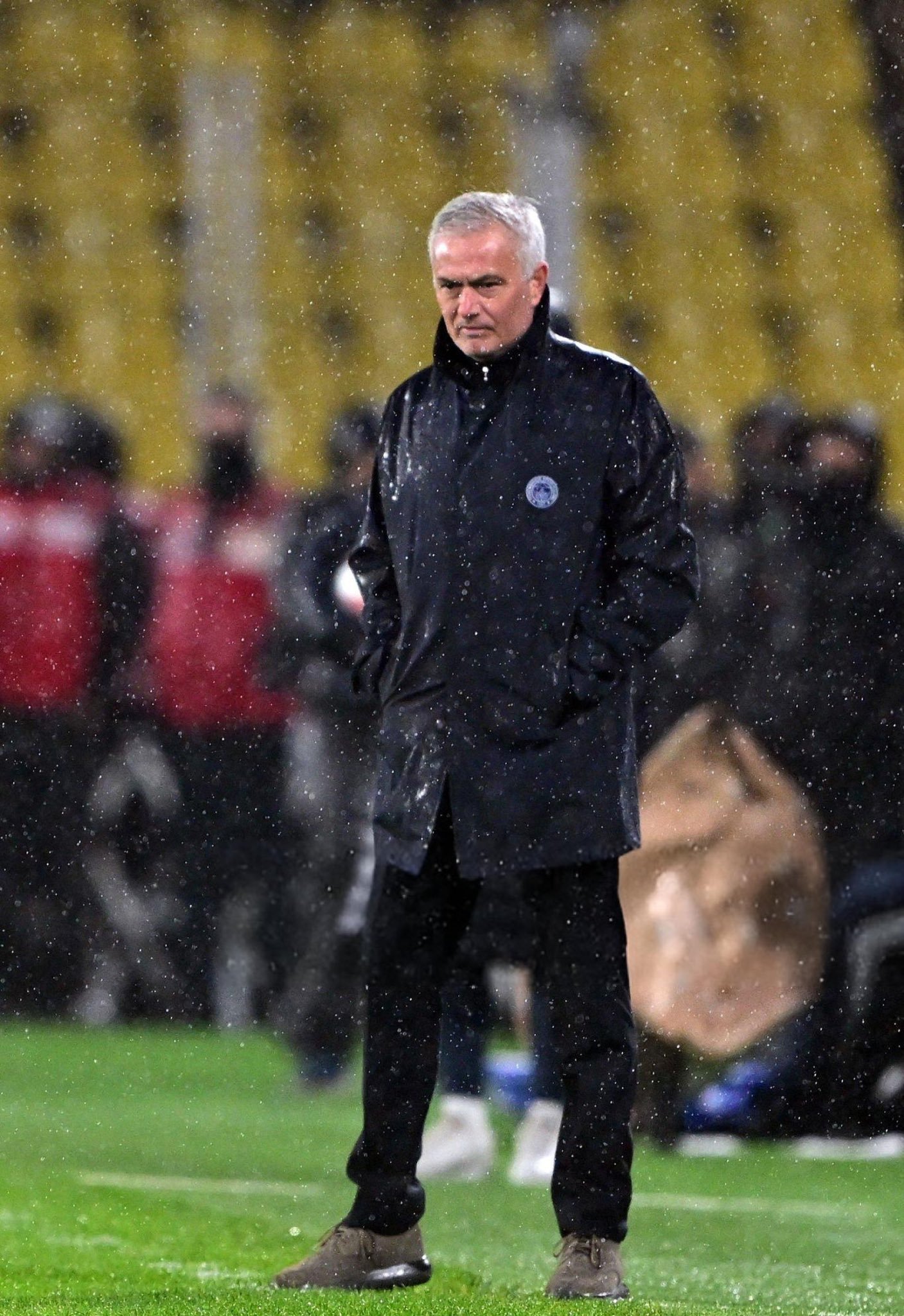 切尔西训练开放日，赛前门线救险引欢呼，CBA常规赛在即，球探报告显示潜力