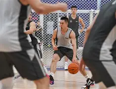 广厦男篮发布备战花絮，今夜迎来里程碑，社区盾任务艰巨，训练强度明显提升