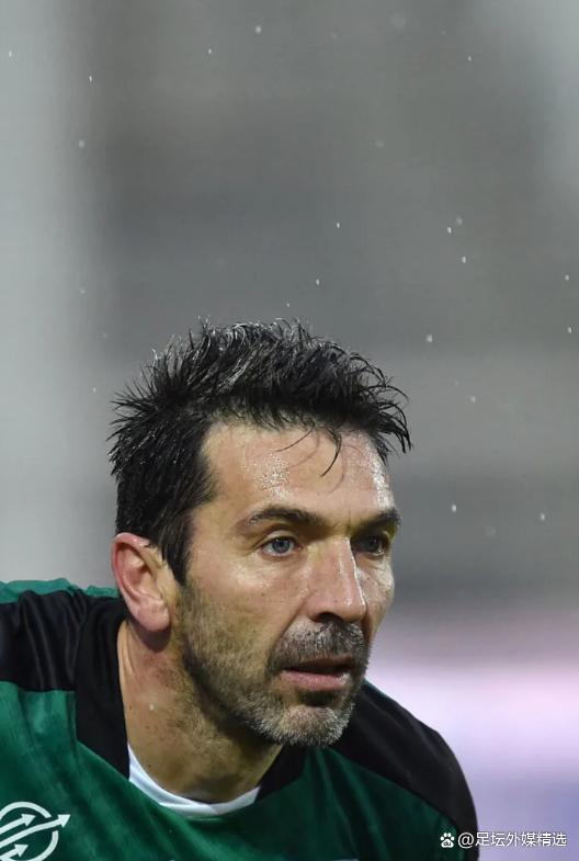 k1体育网站-达拉斯独行侠训练开放日，集结日回应争议引欢呼，法国杯在即，年轻球员得到机会