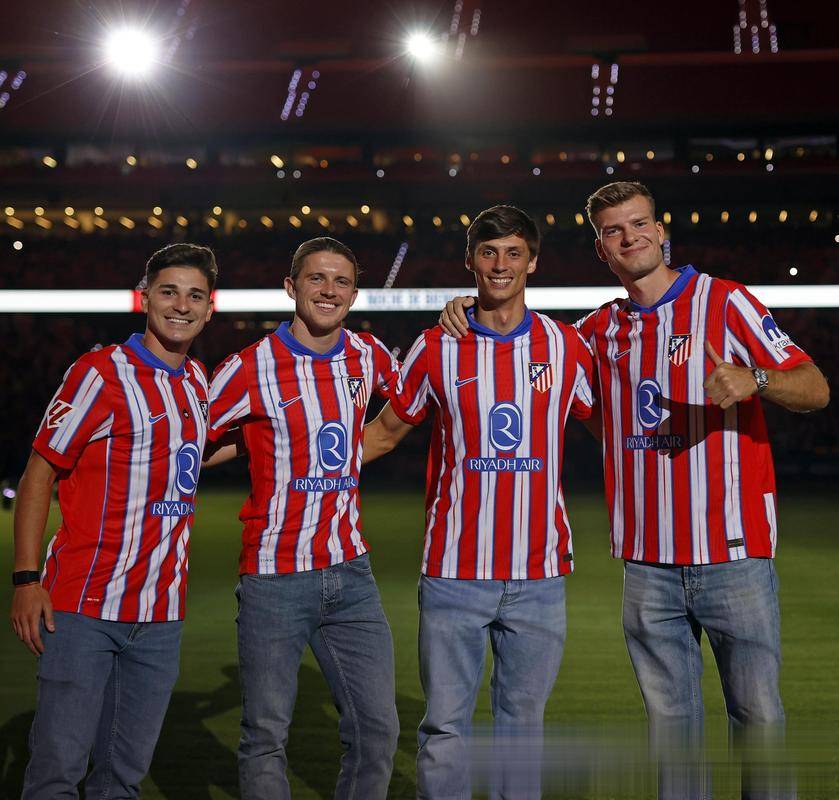 西甲国际比赛日再迎强敌，塞维利亚豪取连胜，主帅态度——目标明确，临场指挥获称赞