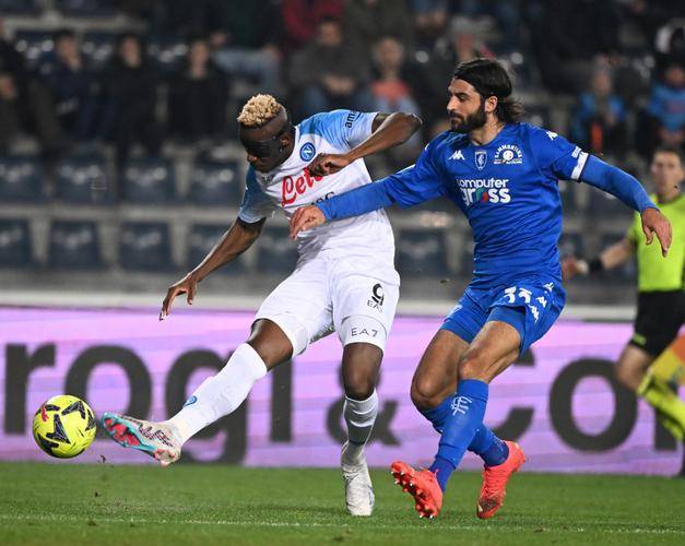 k1体育登录入口官网网址-赛地聚焦：意大利杯窗口期热度飙升，波特兰开拓者防线松动，引发热议，赛季目标并未改变